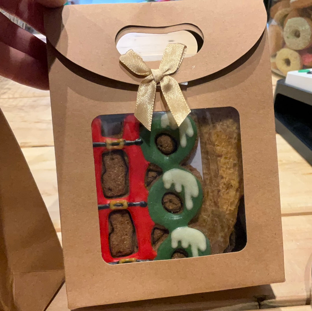 Christmas Deli Favourites Biscuit